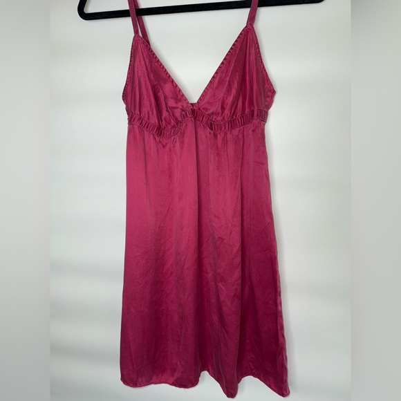 Victoria Secret Vintage 100% Silk Slip Dress Pink Coquette Y2K Fairycore
- XS - Picture 5 of 8